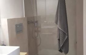 Preciosa planta baja a pocos metros de la playa - Foto 9