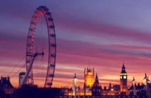 Spacious & Modern 2 Bed sleeps 5 in Walthamstow - Foto 21