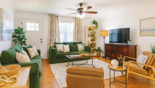 3 Bedroom - Sleeps 10 - The Lagniappe Escape - Photo 2