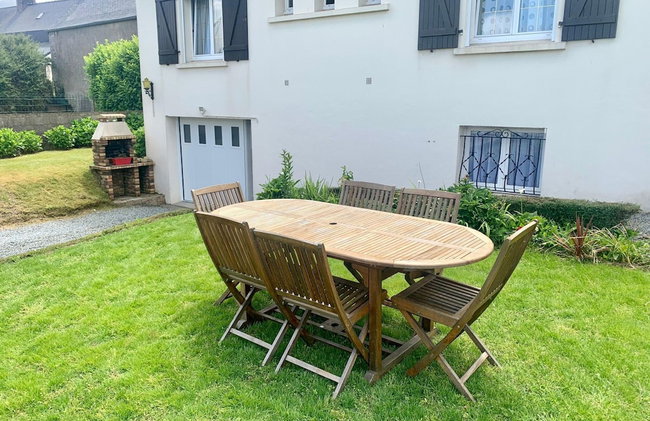 Holiday Home in Guerlesquin Near Lake - Foto 24