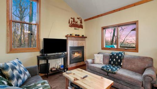 Hot tub, fireplace, fire pit, pool table, grill, EV, pets, HOA lake - Foto 5