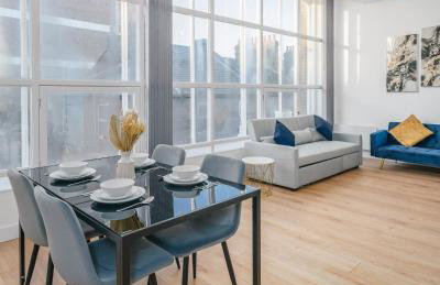 Airport - Town Centre - Train Station - Free Parking - Foto 1