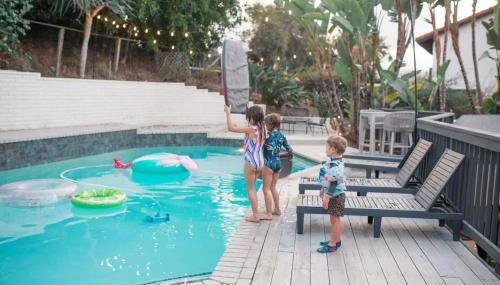 5BR Oasis with Pool, Arcade, Sauna - Photo 5