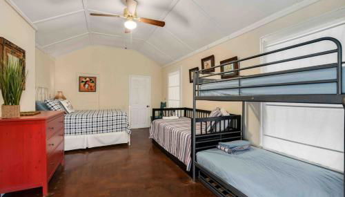 FAMILY RIVER RETREAT! PRIVATE MEDINA RIVER ACCESs! - Foto 3