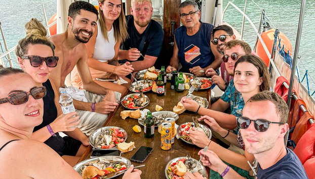 Capitán Manolis Pesca con barbacoa en el barco - Foto 2, barbacoa