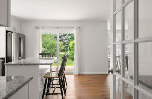 Modern Coastal Retreat on Cottage Road - Foto 14