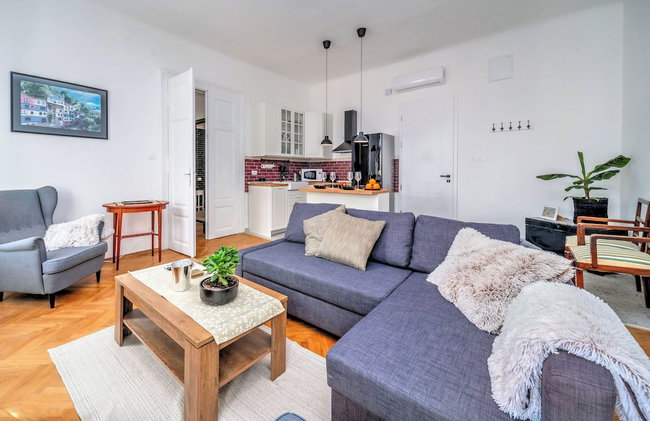 City Soul Apartment - Happy Rentals - Photo 25