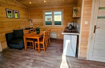 Domek letniskowy nad jeziorem w OW Bachus do 6 osób - Foto 6