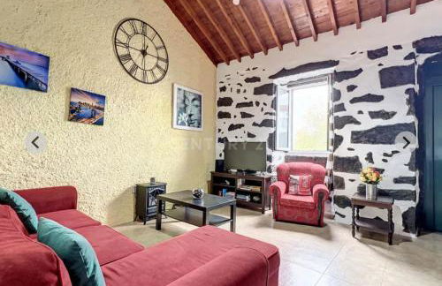 Northeast Azores, Rocha Mar House - Photo 9