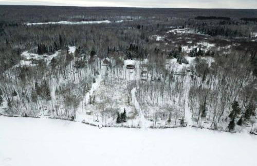 Lake Willow Lakefront House! Northwoods Retreat! - Foto 52