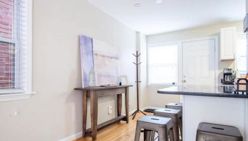 Transit-Friendly Home Old Town Parking - Foto 4