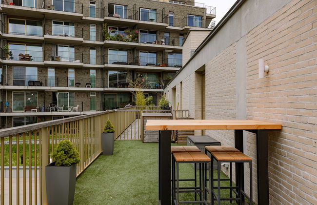 Modern Apartment With Large Terrace - Photo 12