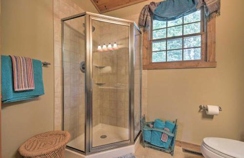 Couples Cabin - 5 Mi to DT Berkeley Springs! - Photo 14