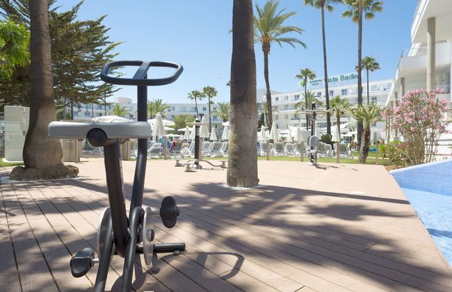 Protur Vista Badía Aparthotel - Photo 31