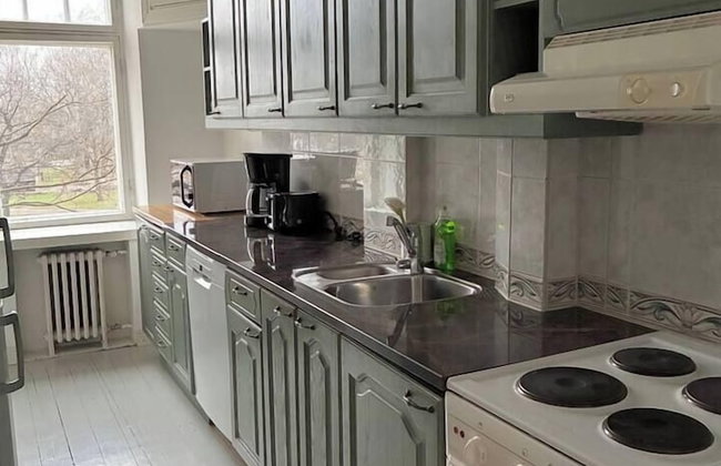 2ndhomes Charming 2BR Home w Balcony - Foto 14