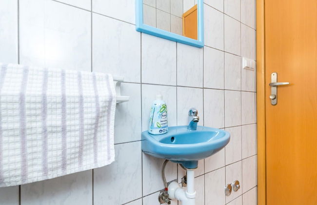 Simplistic Apartment in Malinska near Sea - Foto 18