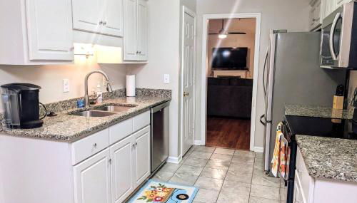 Pet Friendly condo, walk to the Masters - Foto 5