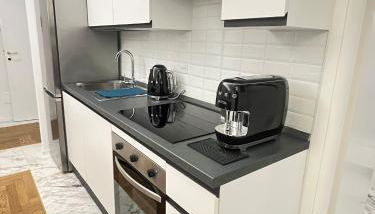 Savoia House, modern apartment near Villa Borghese - Photo 3, stove