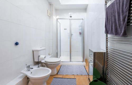 Huge 4 BR, 30s to Tube, 3 Bath & Gym Gear - Foto 17