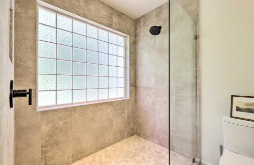 Luxe Wine Country Getaway with Vineyard Views - Foto 19