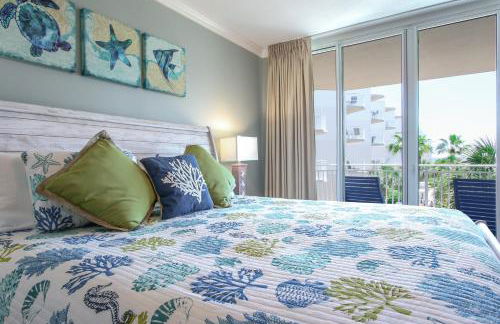 Gorgeous Overlooks The Courtyard in Classic Coastal Style Waterscape C400 - Foto 31