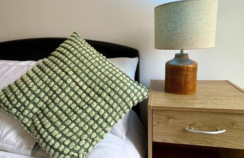 Number 8 Vincent House - Photo 4