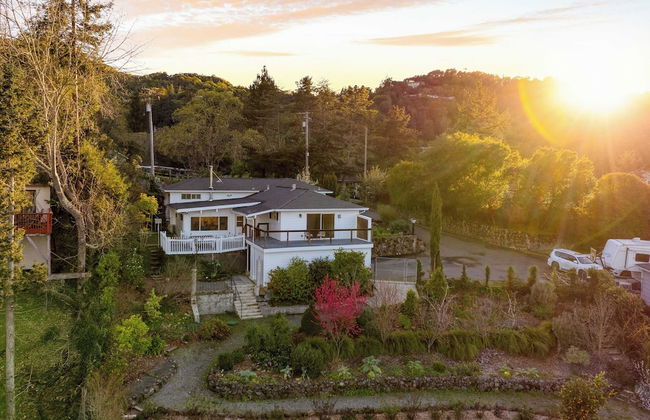 Modern Sonoma Stay w/ Spacious Deck, Views & Prime Location Bennett - Foto 9