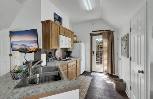 Cactus Flower Treehouse-Pet Friendly-Hill Country Views! - Foto 7