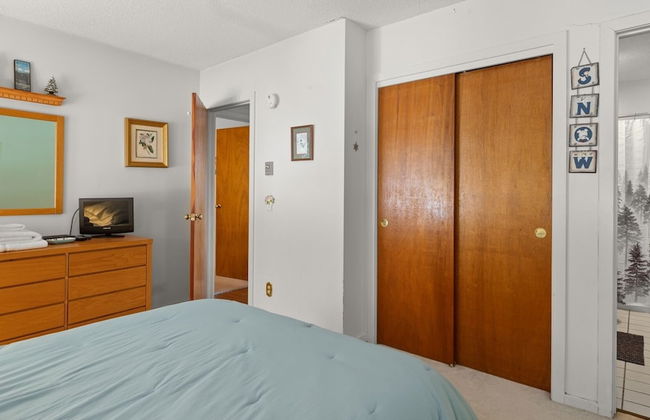 14 Snowside 2 Bedroom Condo by RedAwning - Photo 4