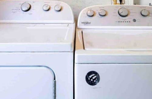 OceanView Oasis - Relax with Hot Tub, Breakfast, Fire Pit & Putting Green! - Foto 49