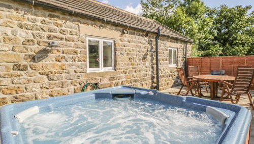 Lake Farm Cottage - Photo 3