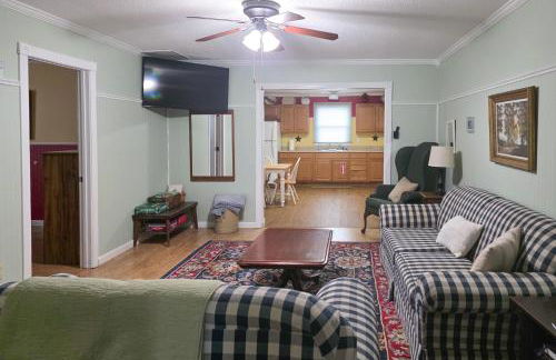 Walk to Nauvoo Temple Remodeled Family Apartment - Foto 7