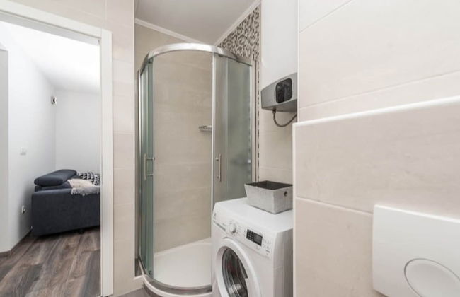 Lovely Apartment in Pakostane With Terrace - Photo 11