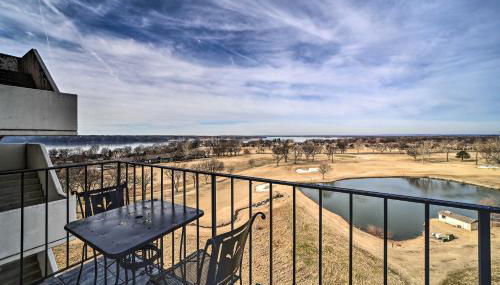 Balcony and Lake View Modern Condo in Monkey Island - Foto 2