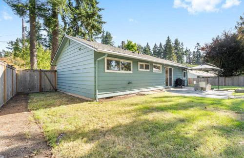 Peaceful Family Retreat Home w Firepit n Grill - Foto 35