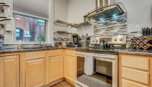 Miners Anvil - Steps to Historic District - Foto 3