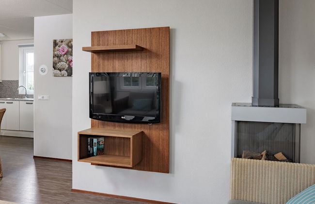 Beautiful Villa With Sauna and Rowing Boat, 400 m From the sea - Photo 6