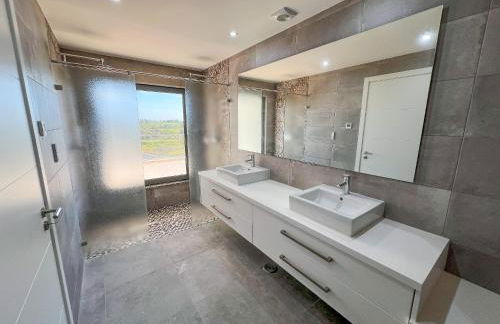 Luxury Modern Style Villa with Private Pool - Foto 33