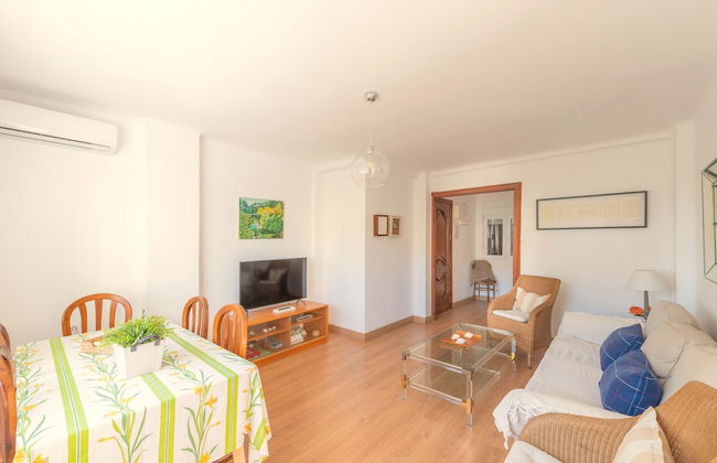 Skysea Holidays Malaga Centro - Photo 7