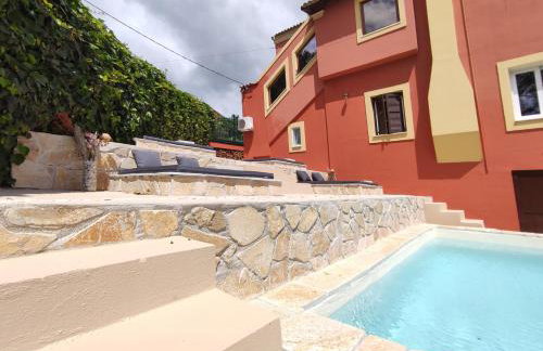 GKK House private swimming pool luxury house - Foto 14