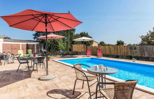 Two-Bedroom Holiday Home In Svetvincenat - Foto 7