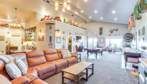 Private Hot Tub and Game Room Keenesburg Getaway! - Foto 3