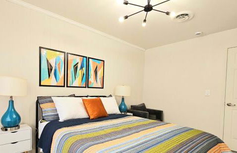 Stunning Lake views with King beds for HPU, Furniture Market, Greensboro, Winston - Photo 17