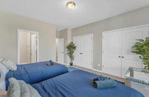 3BR Townhouse King Bed Garage Near NC State - Foto 12