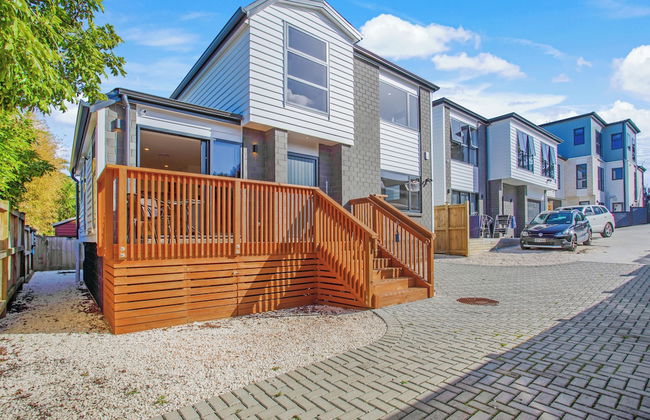 Style Serenity Townhouse with Parking - Photo 34