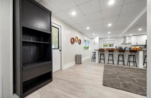 Whitewaters-Main plus Genoa on Oneida Lake - Sleeps 19 - Photo 44