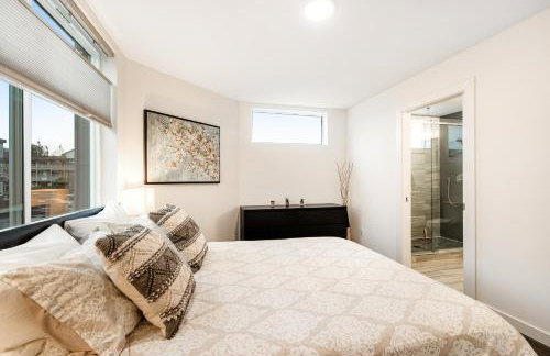 City-View Modern - Photo 18