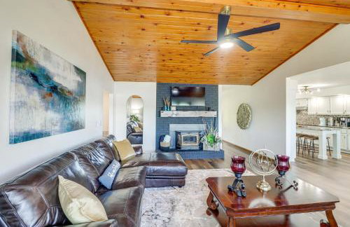 Tranquil Lakefront Greers Ferry Escape with Fire Pit - Foto 6