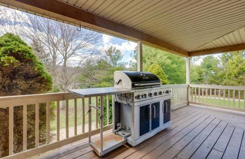 Game Room and On-Site Pond Laurelville Retreat! - Foto 28