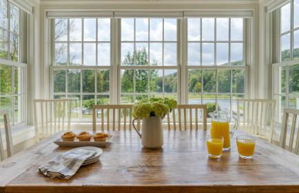 Secluded Estate Optional Guest House, Pond, Playroom, Gym & Theater Sunny Pond by Avantstay - Foto 8